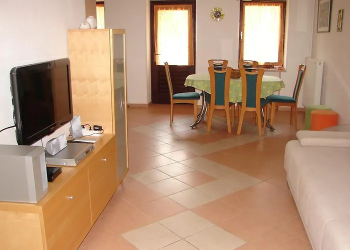 Apartma Veverin Apartamento Lokve