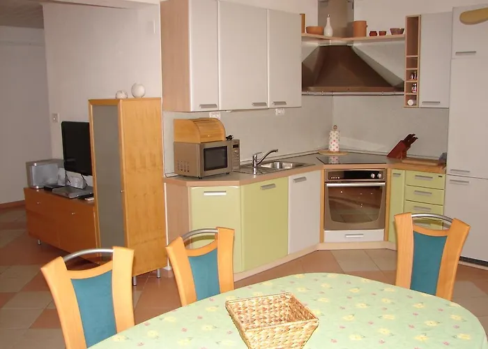 Apartamento Apartma Veverin *